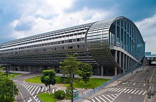 艾麥-會(huì)展中心保潔項(xiàng)目